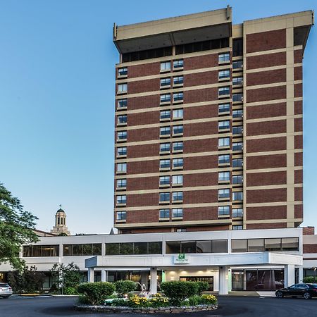 Holiday Inn & Suites Pittsfield-Berkshires By Ihg Exterior foto