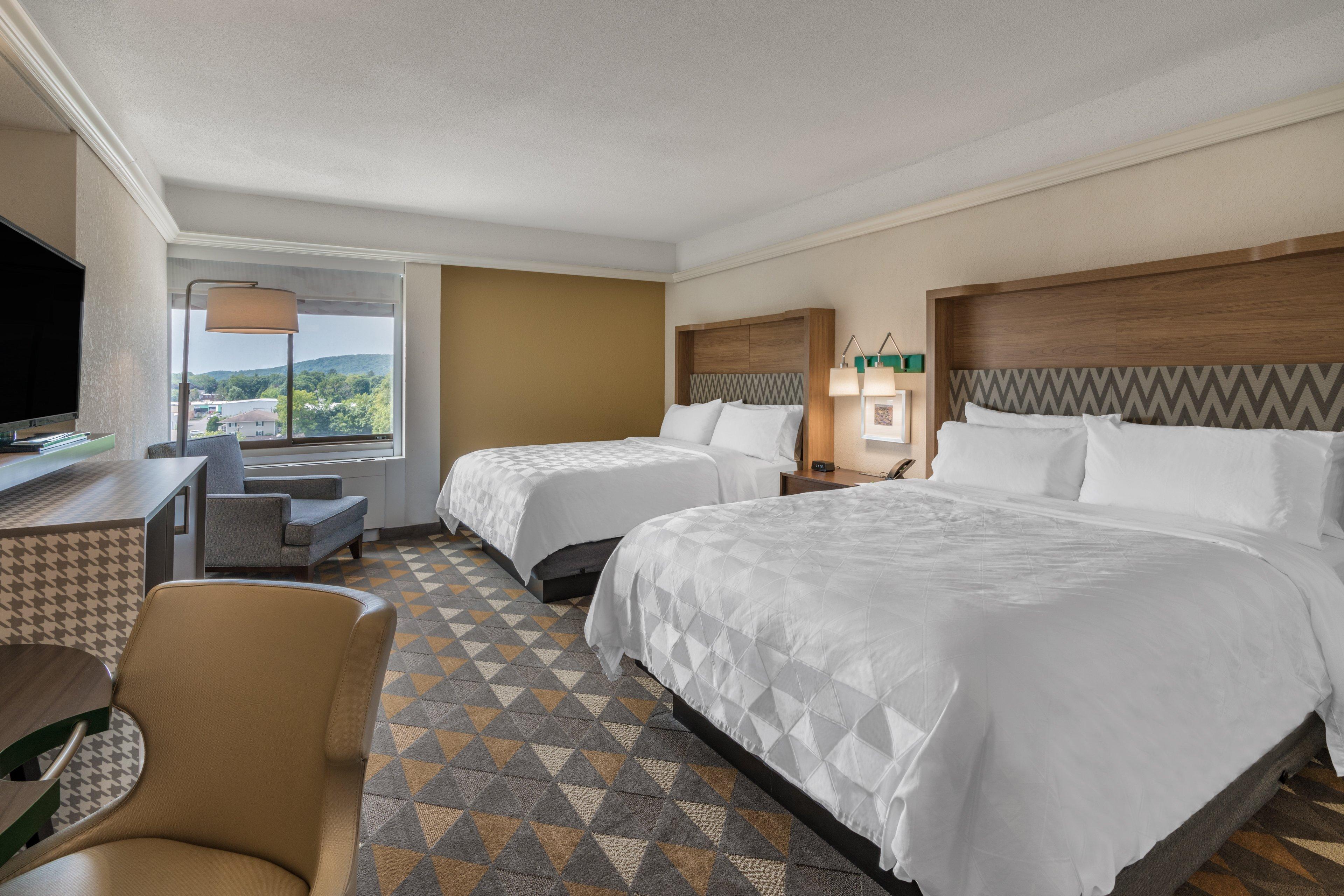 Holiday Inn & Suites Pittsfield-Berkshires By Ihg Exterior foto