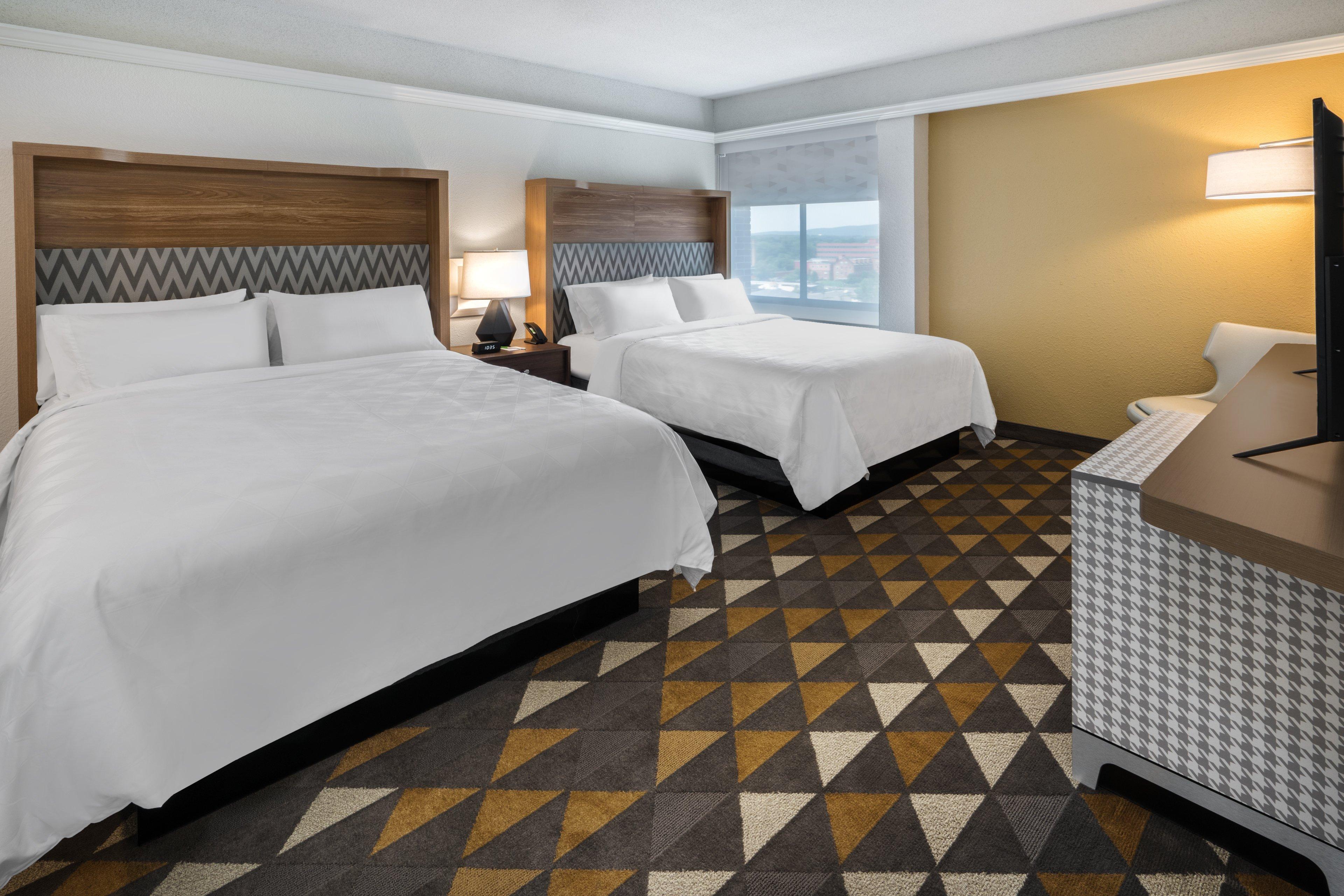 Holiday Inn & Suites Pittsfield-Berkshires By Ihg Exterior foto
