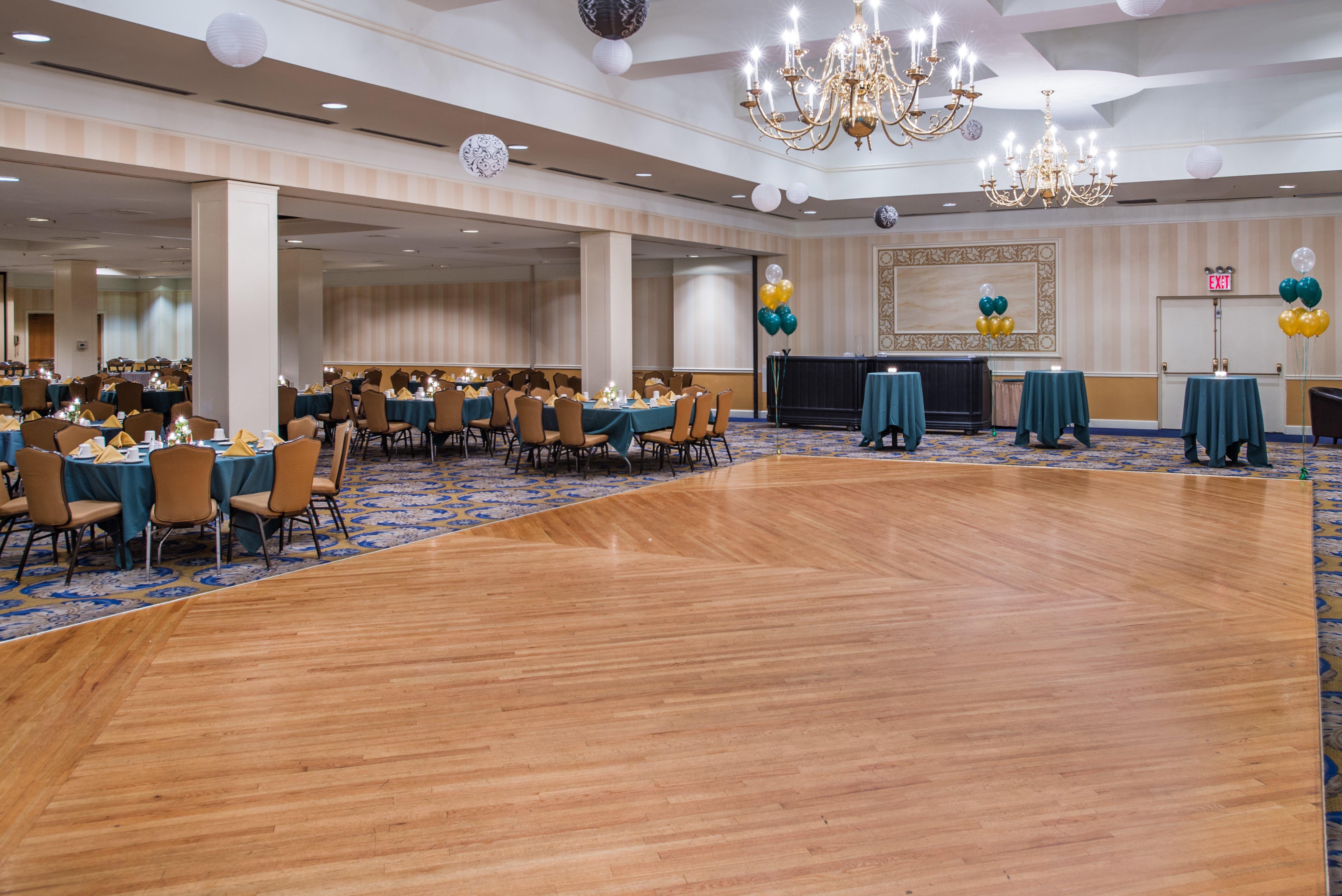 Holiday Inn & Suites Pittsfield-Berkshires By Ihg Exterior foto