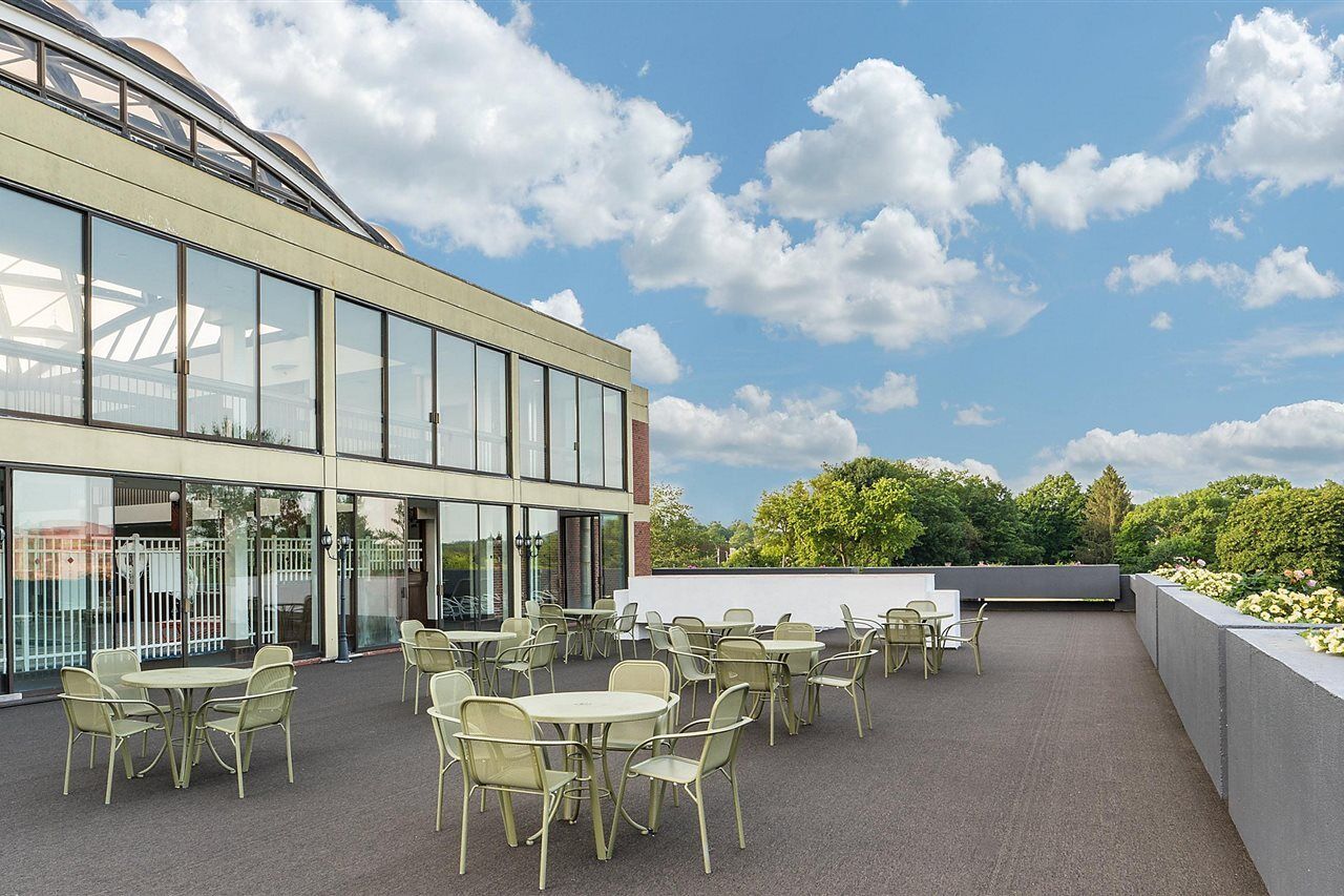 Holiday Inn & Suites Pittsfield-Berkshires By Ihg Exterior foto